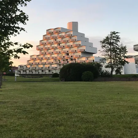 Apartment Bee De Haan